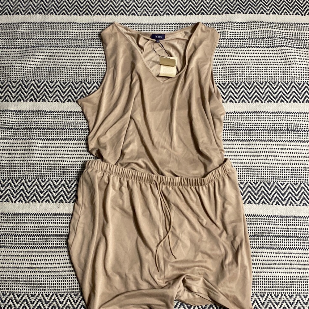 NWT NYDJ pajama set